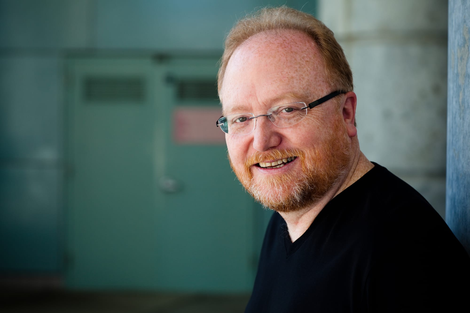 Phil McKinney, the author of Beyond The Obvious, is the retired CTO of HP and current CEO of CableLabs. 